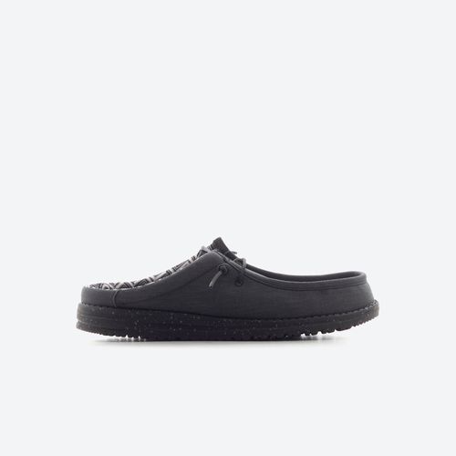 Mocasin Hey Dude Wally Slip Stretch Canvas Hombre