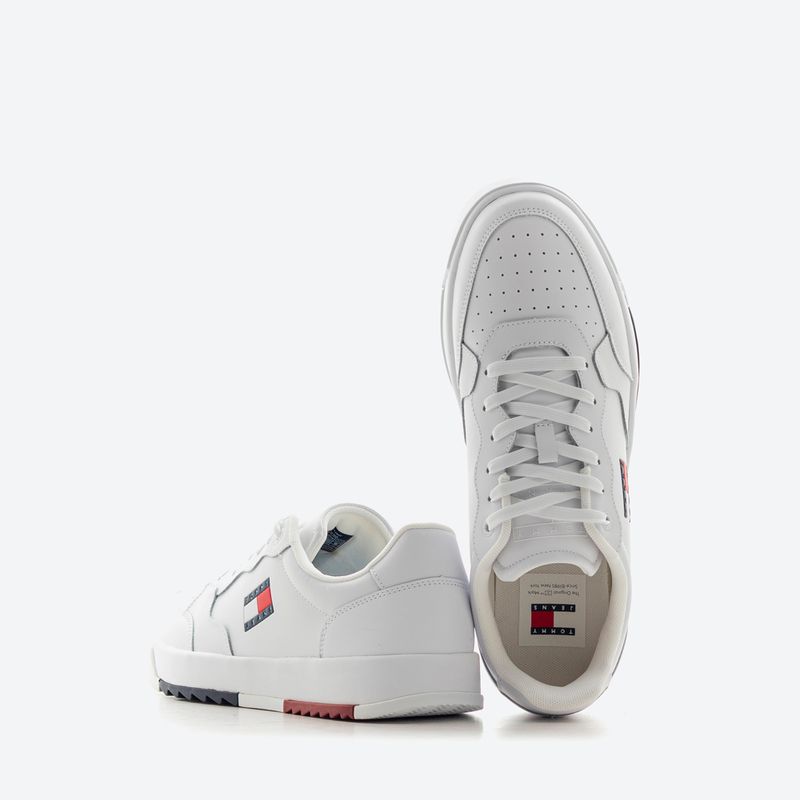 Em0em01397-Ybs-5.jpg